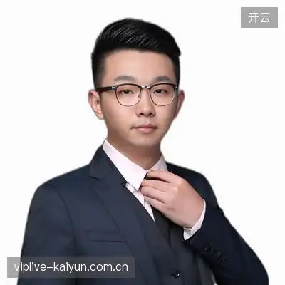 潘强